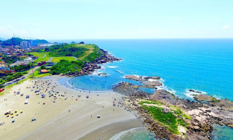 Casa Com Piscina , Churrasqueira, Wi-Fi, Em Rua De Areia A 1Km Da Praia, Bairro Sussegado, Proibido Uso De Som Extremamente Alto Ideal Para Descansar Itanhaém Exteriör bild
