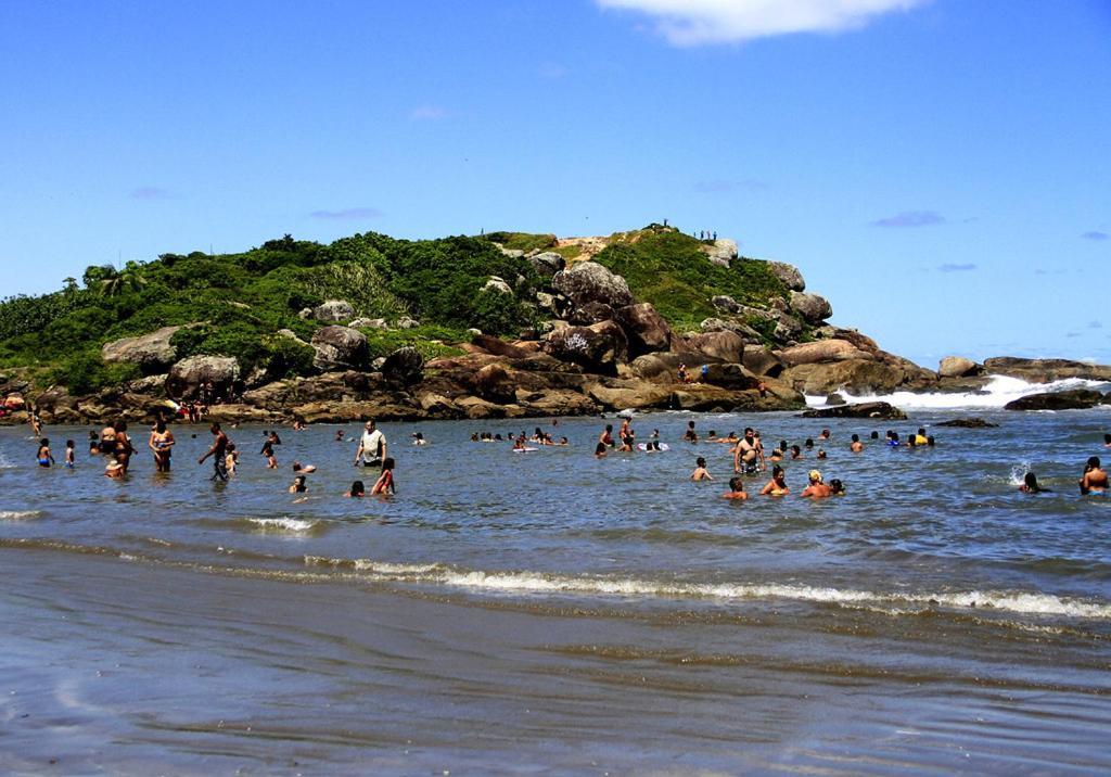 Casa Com Piscina , Churrasqueira, Wi-Fi, Em Rua De Areia A 1Km Da Praia, Bairro Sussegado, Proibido Uso De Som Extremamente Alto Ideal Para Descansar Itanhaém Exteriör bild